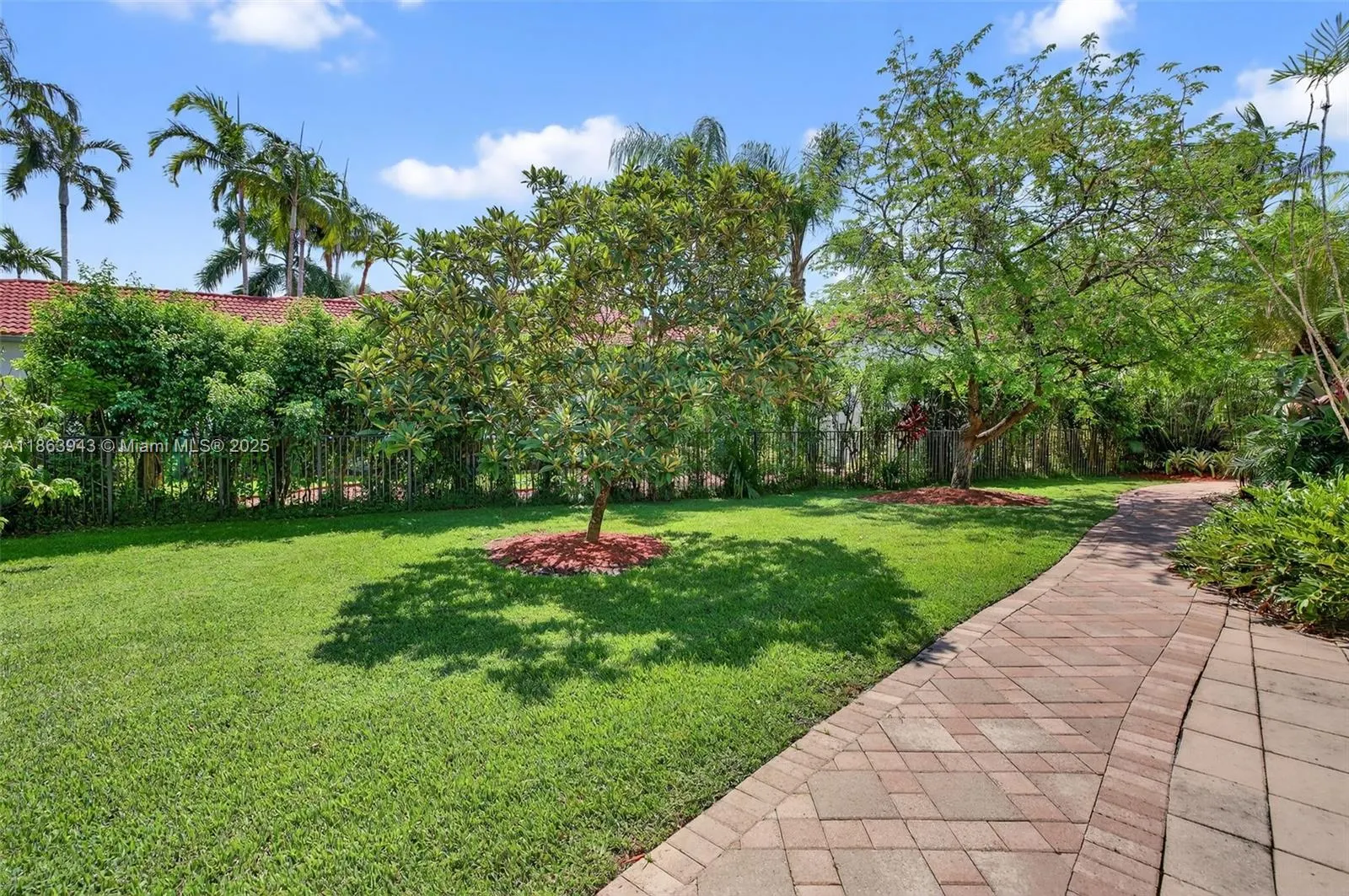 12462 Brookwood Ct