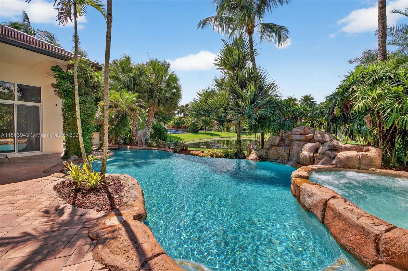 12462 Brookwood Ct