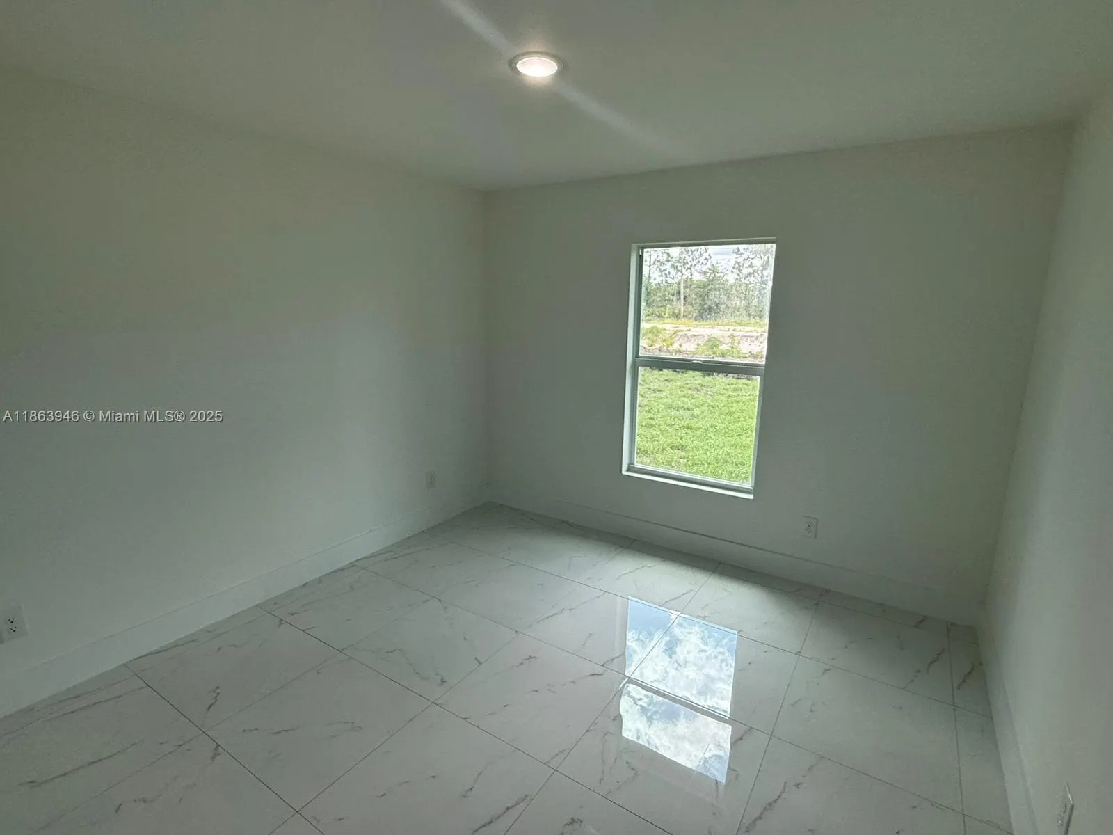 322 MCARTHUR BLVD, #322