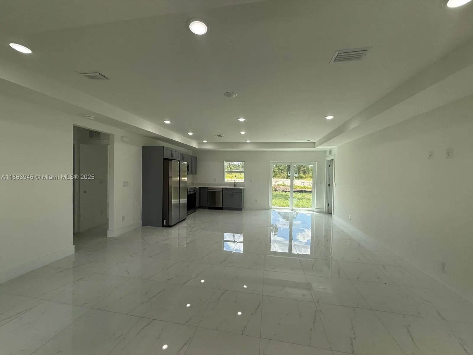 322 MCARTHUR BLVD, #322