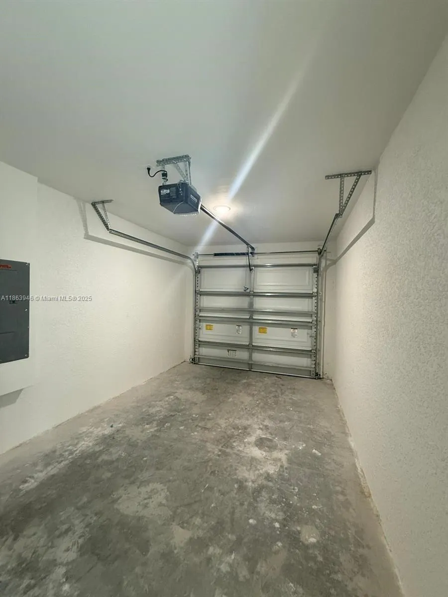322 MCARTHUR BLVD, #322