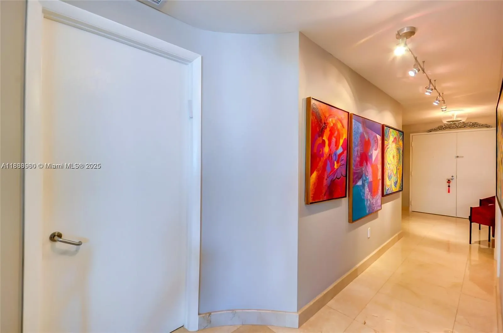 3131 NE 188th St, #1-808