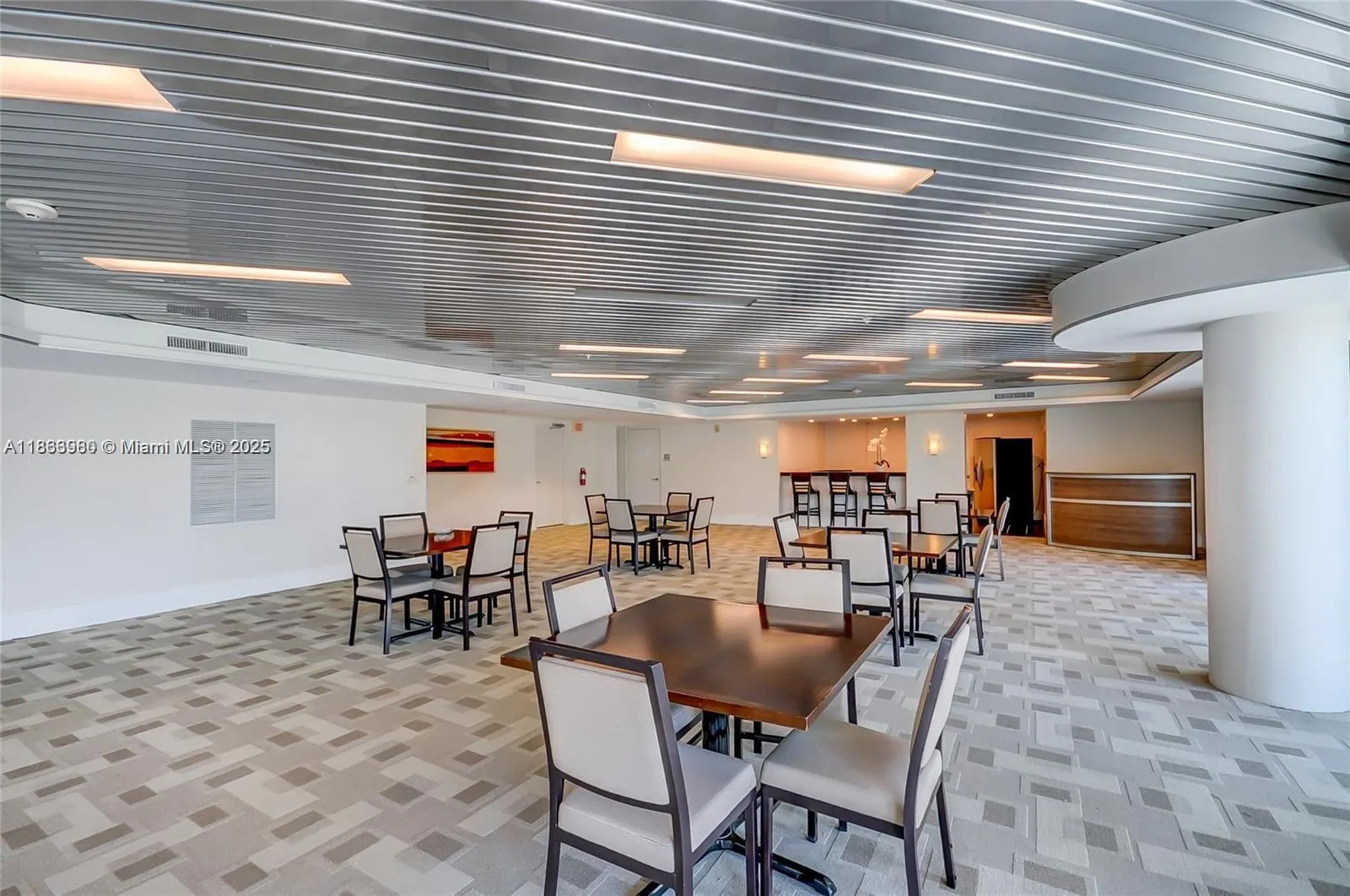 3131 NE 188th St, #1-808