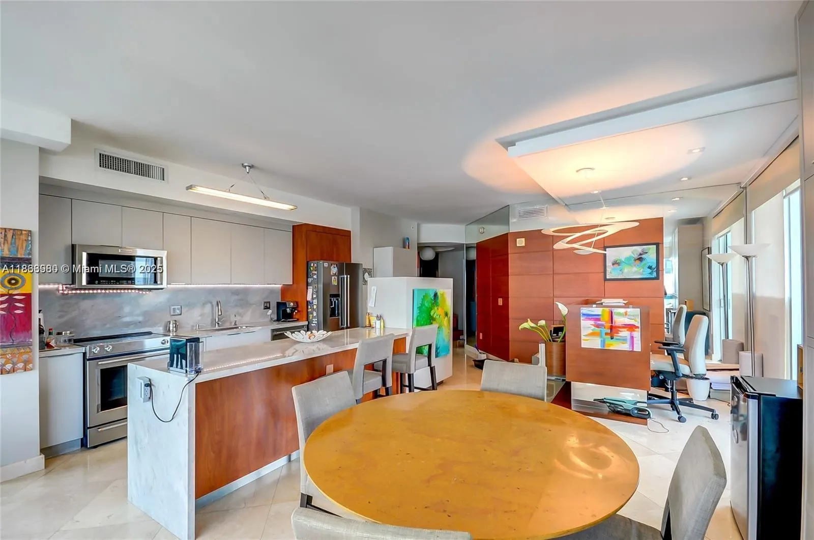 3131 NE 188th St, #1-808