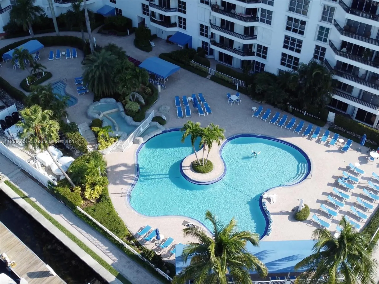 3530 Mystic Pointe Dr, #3014