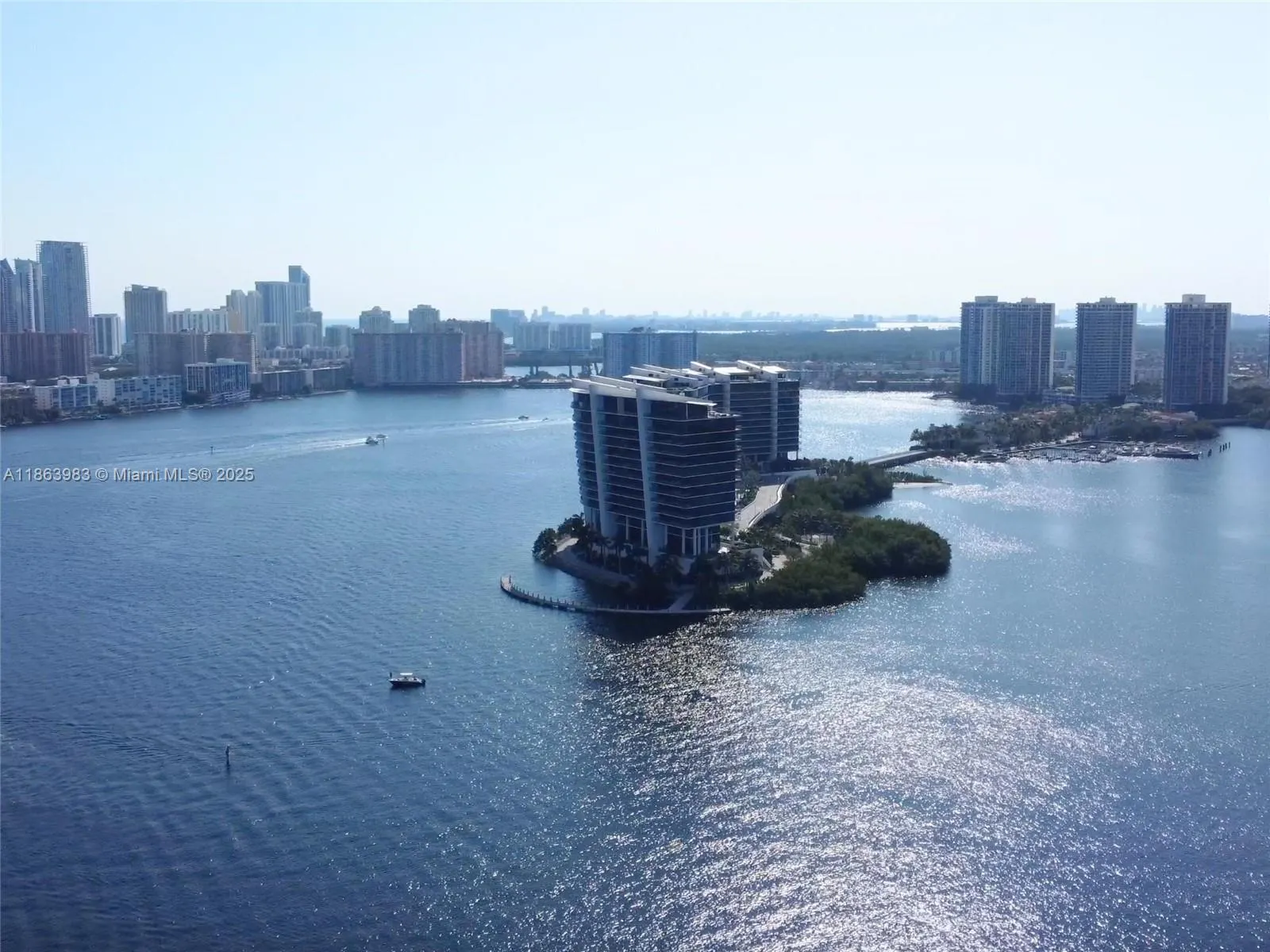 3530 Mystic Pointe Dr, #3014