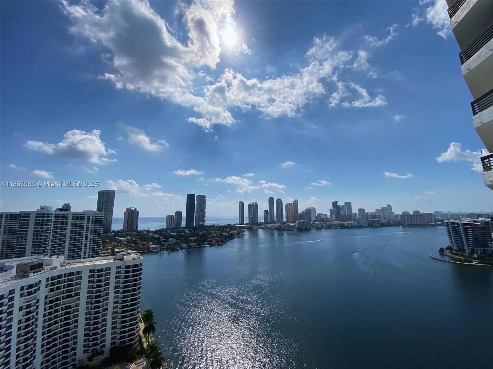 3530 Mystic Pointe Dr, #3014