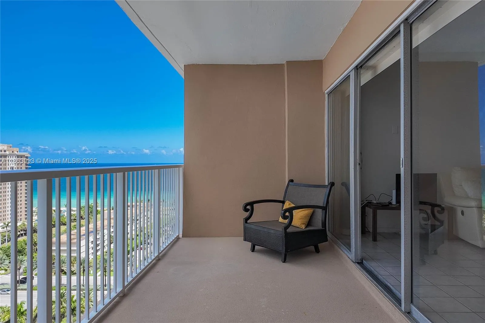 1965 S Ocean Dr, #17A