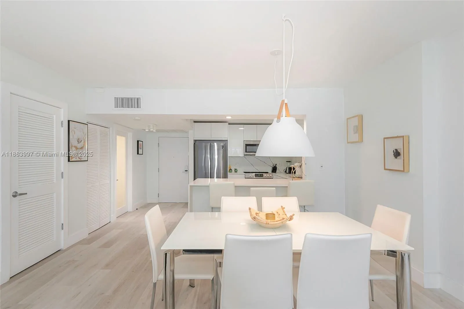 2301 Collins Ave, #1505