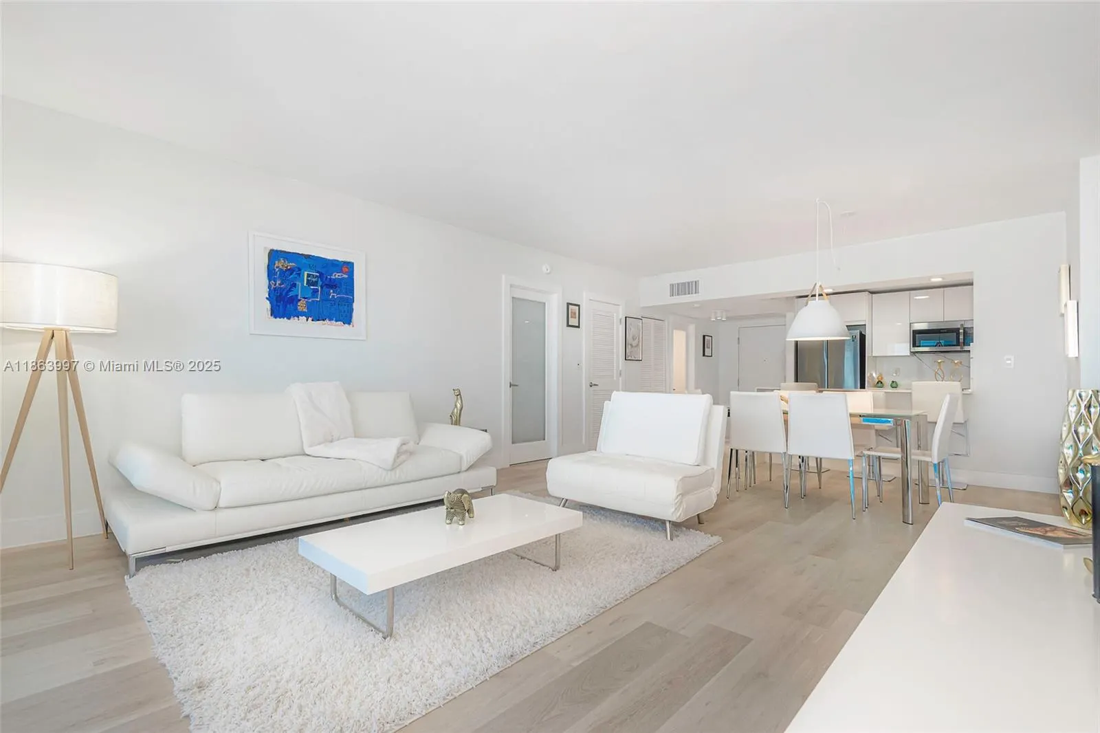 2301 Collins Ave, #1505