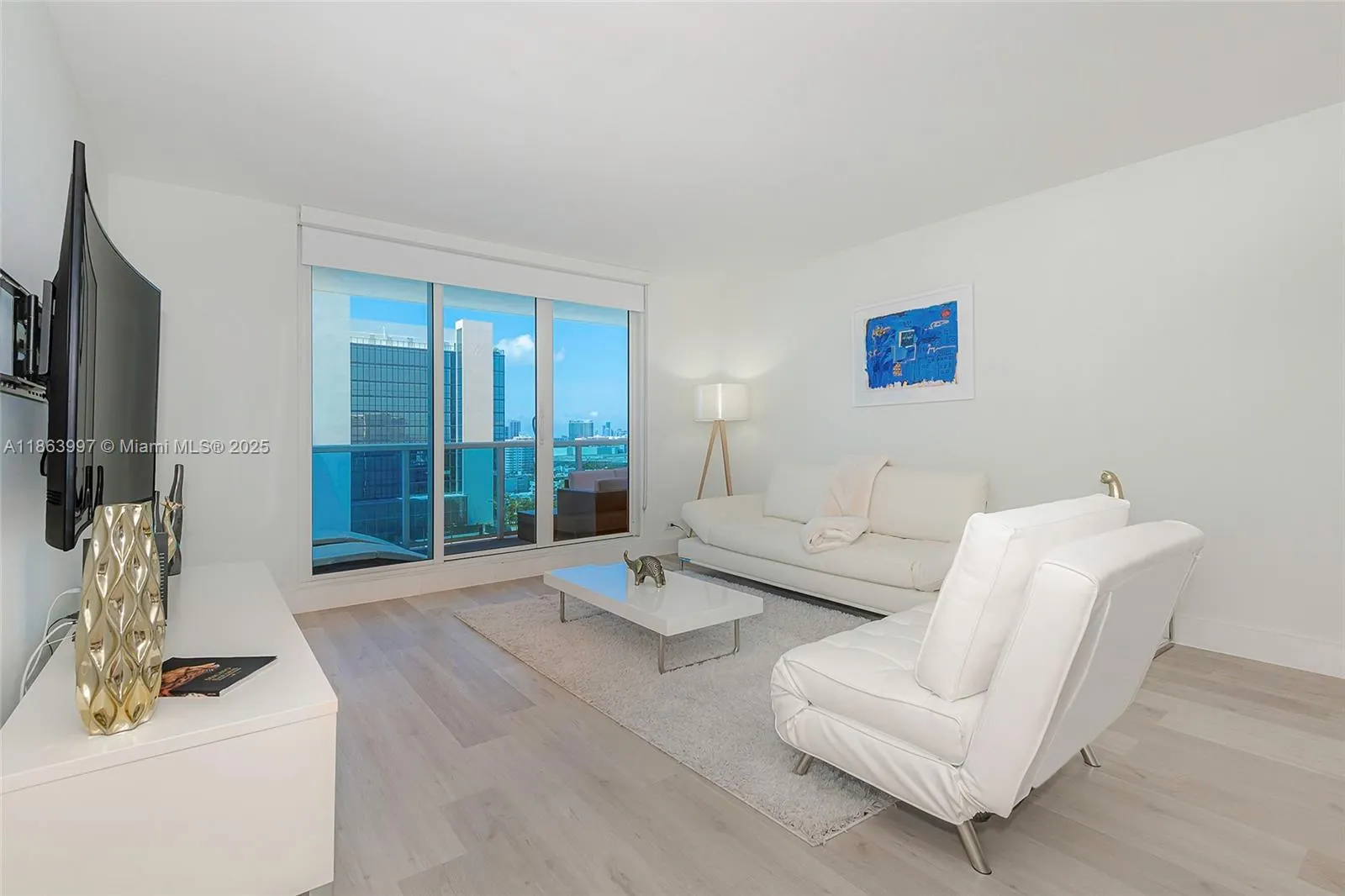 2301 Collins Ave, #1505