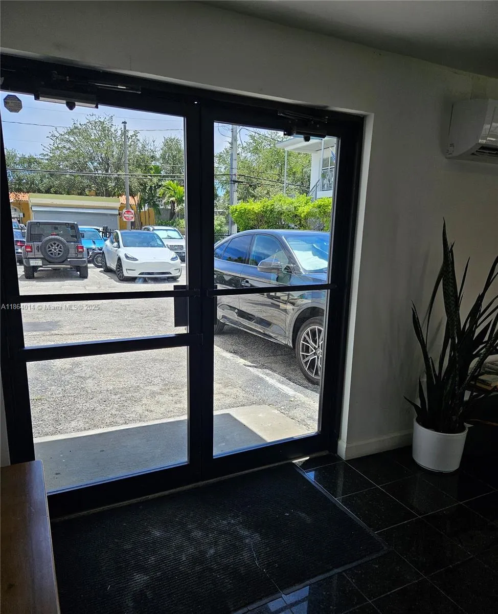 1455 West Ave, #501