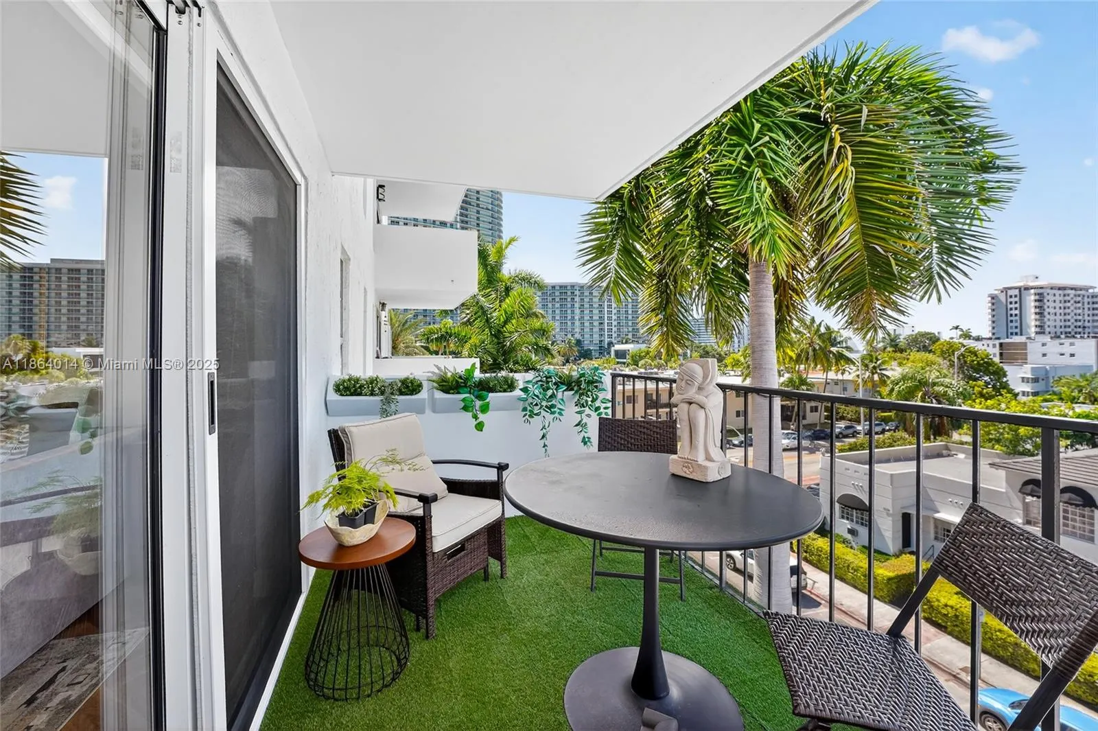1455 West Ave, #501