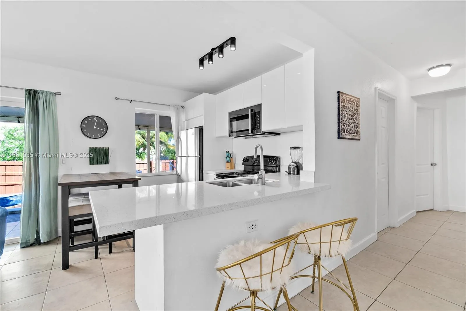 1021 NW 23rd Ave, #1023