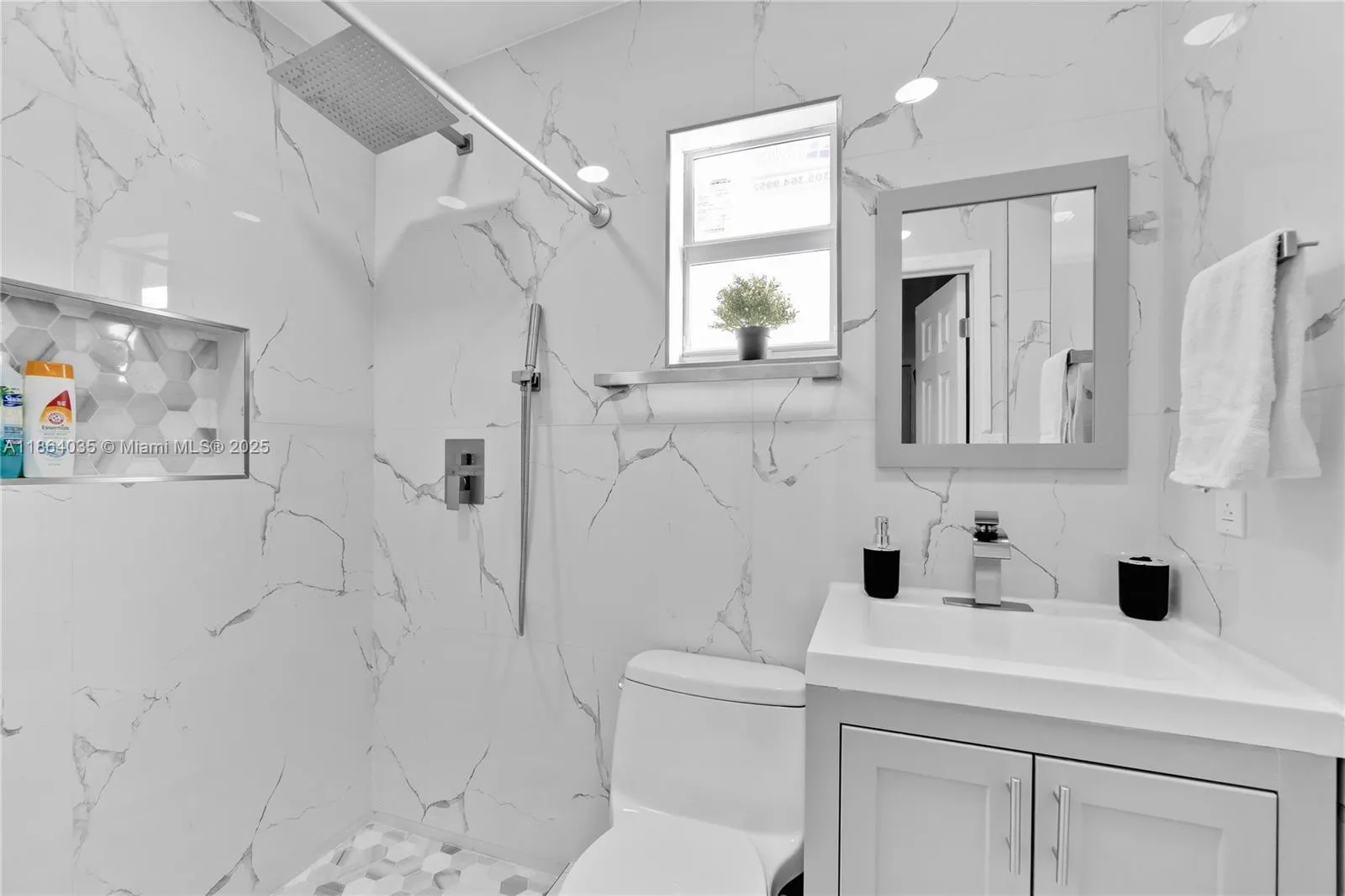 1021 NW 23rd Ave, #1023