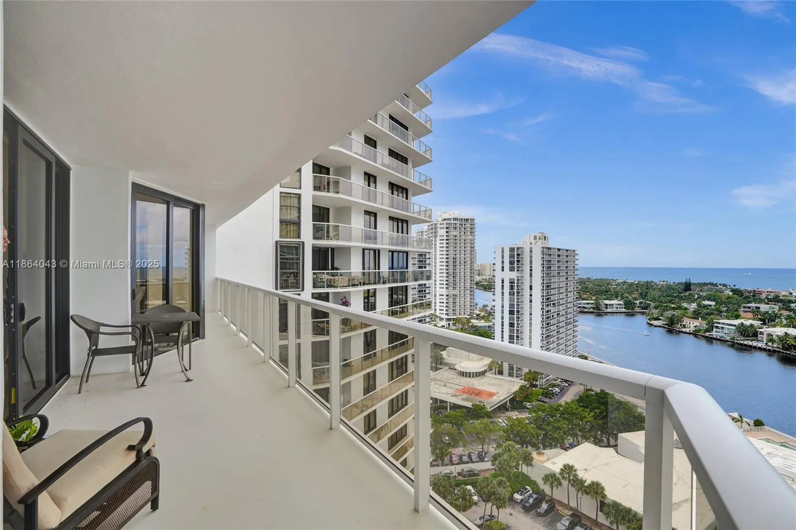 20281 E Country Club Dr, #1712