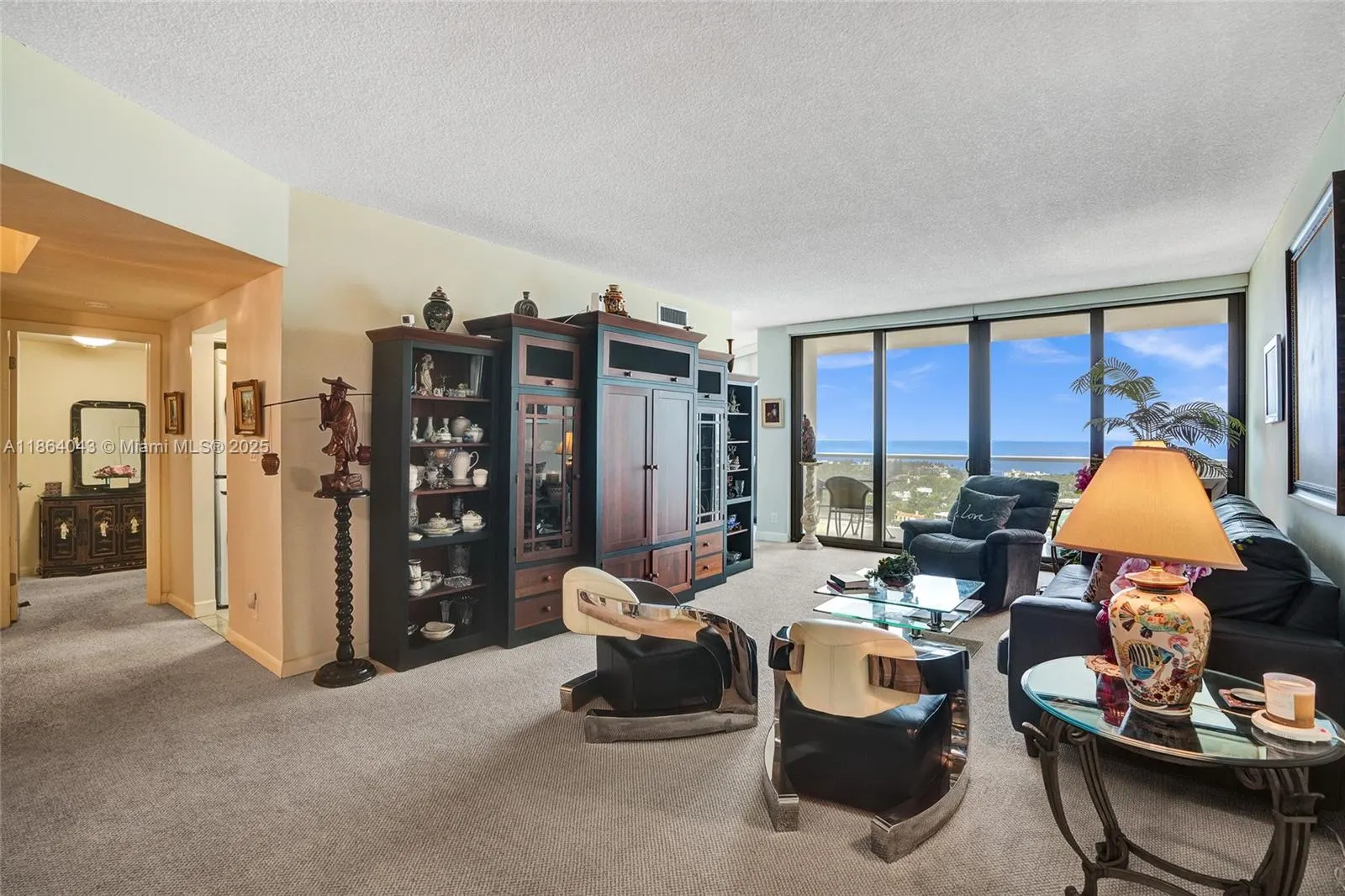 20281 E Country Club Dr, #1712