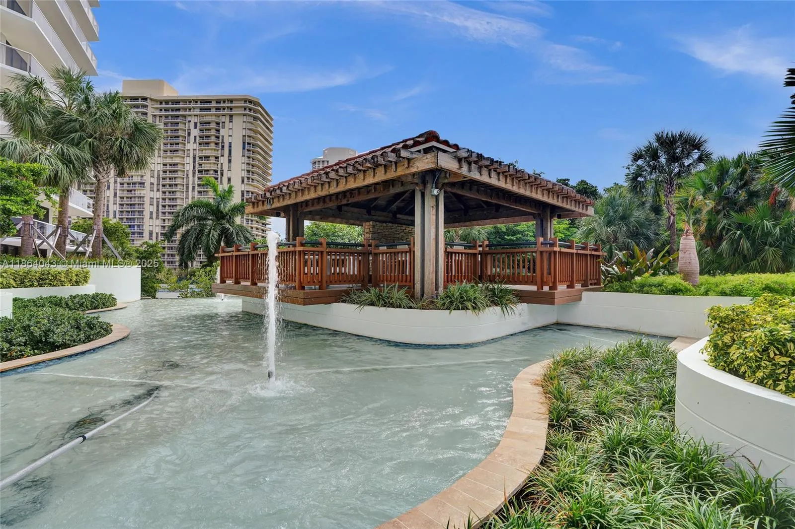 20281 E Country Club Dr, #1712