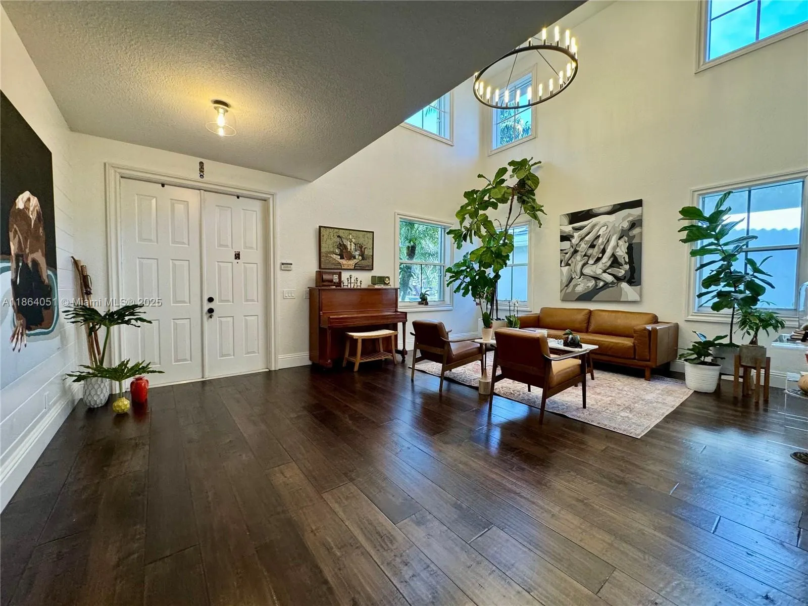 1307 Peregrine Way