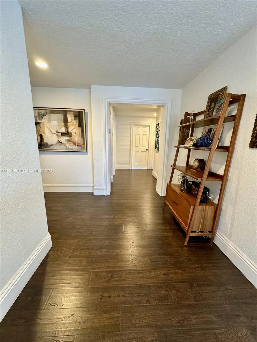 1307 Peregrine Way