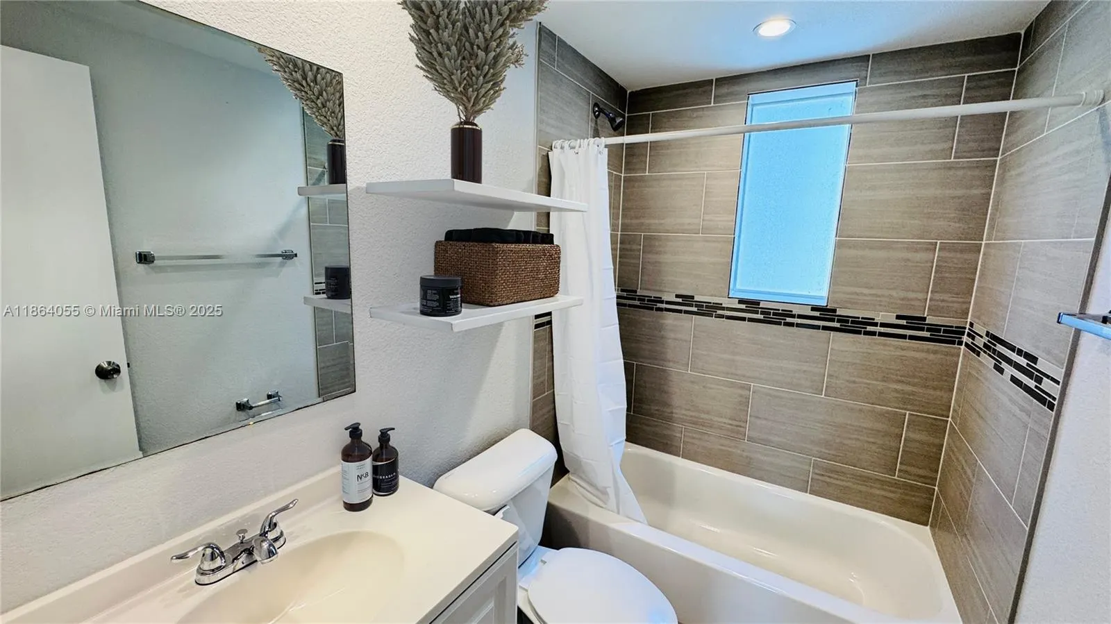 1737 NW 3rd Ave, #12