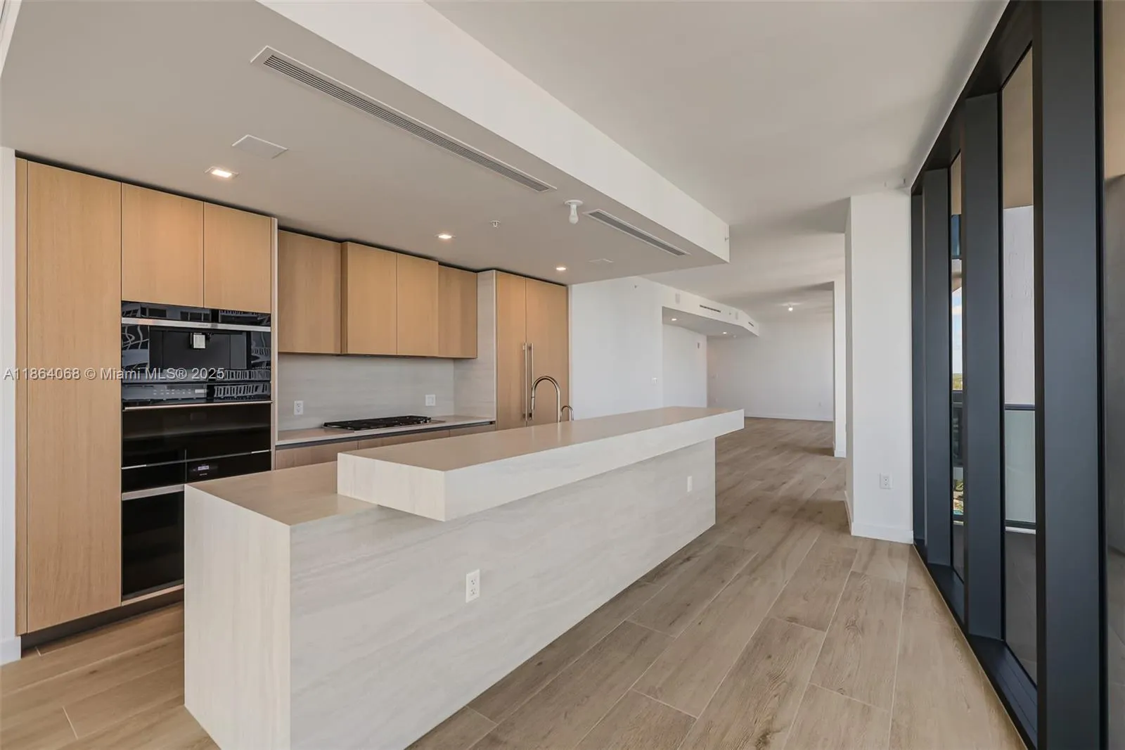 900 N Ocean Blvd, #1106