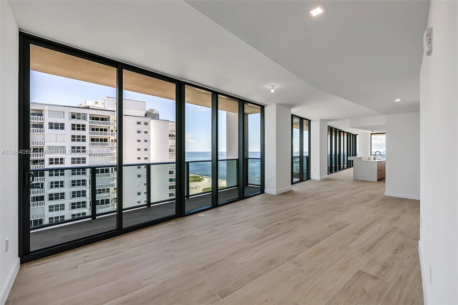 900 N Ocean Blvd, #1106