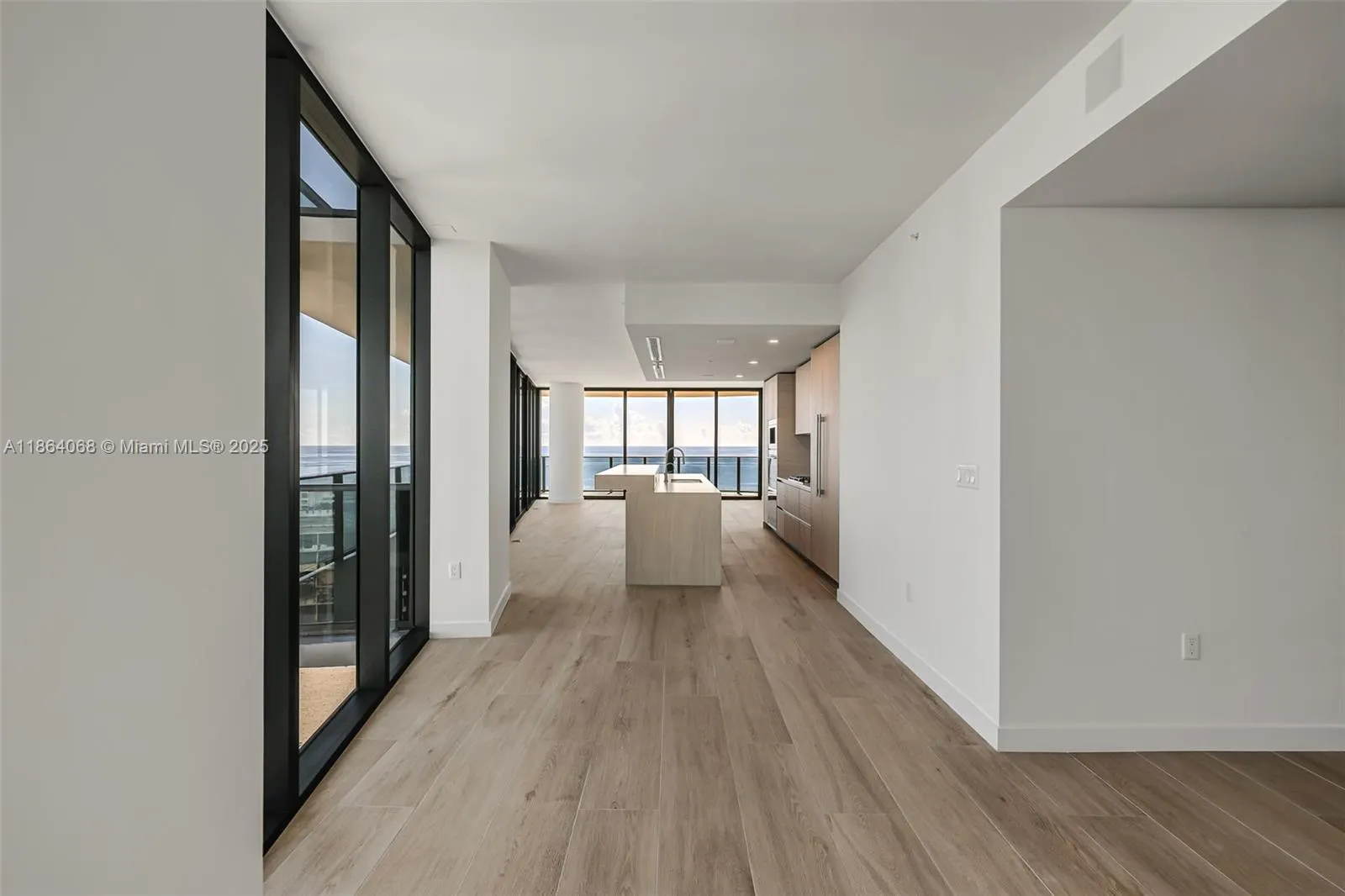 900 N Ocean Blvd, #1106