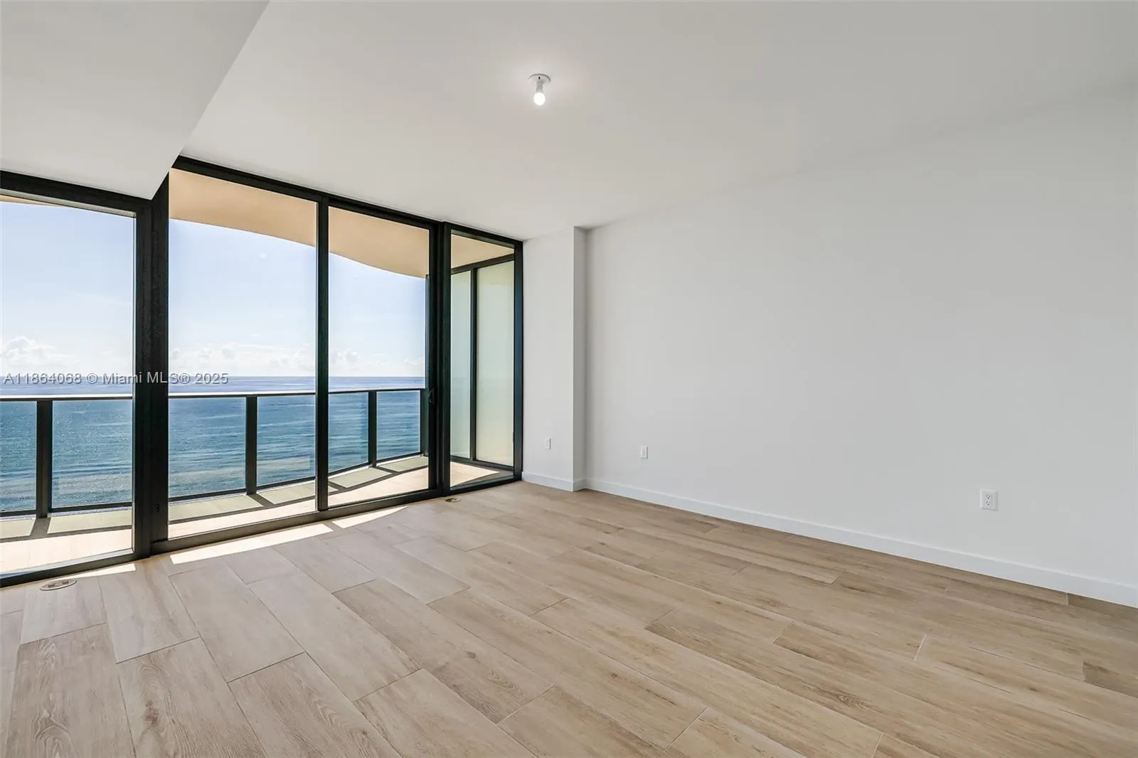900 N Ocean Blvd, #1106