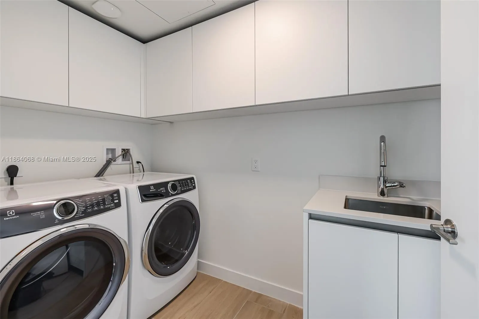 900 N Ocean Blvd, #1106