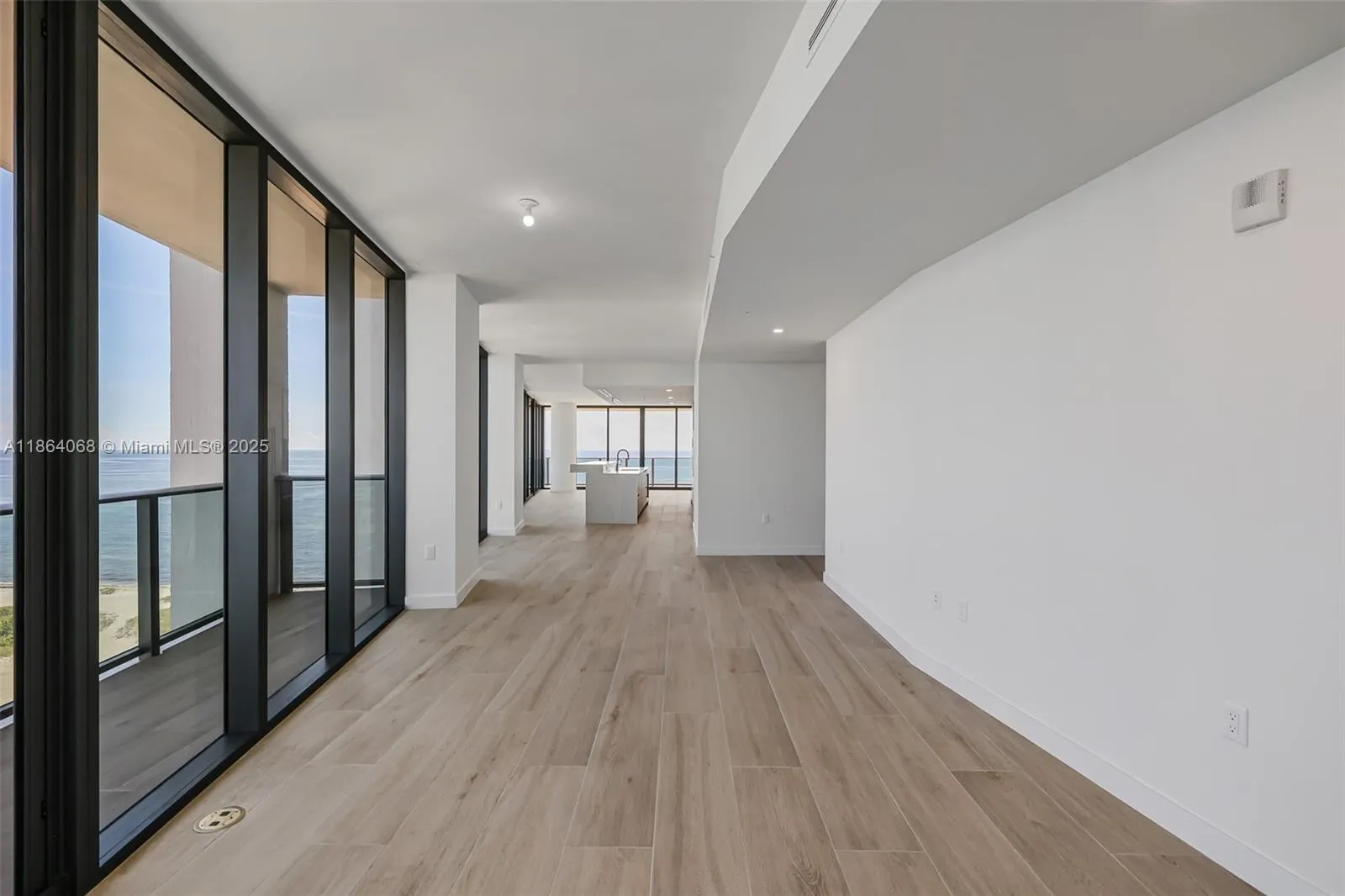 900 N Ocean Blvd, #1106