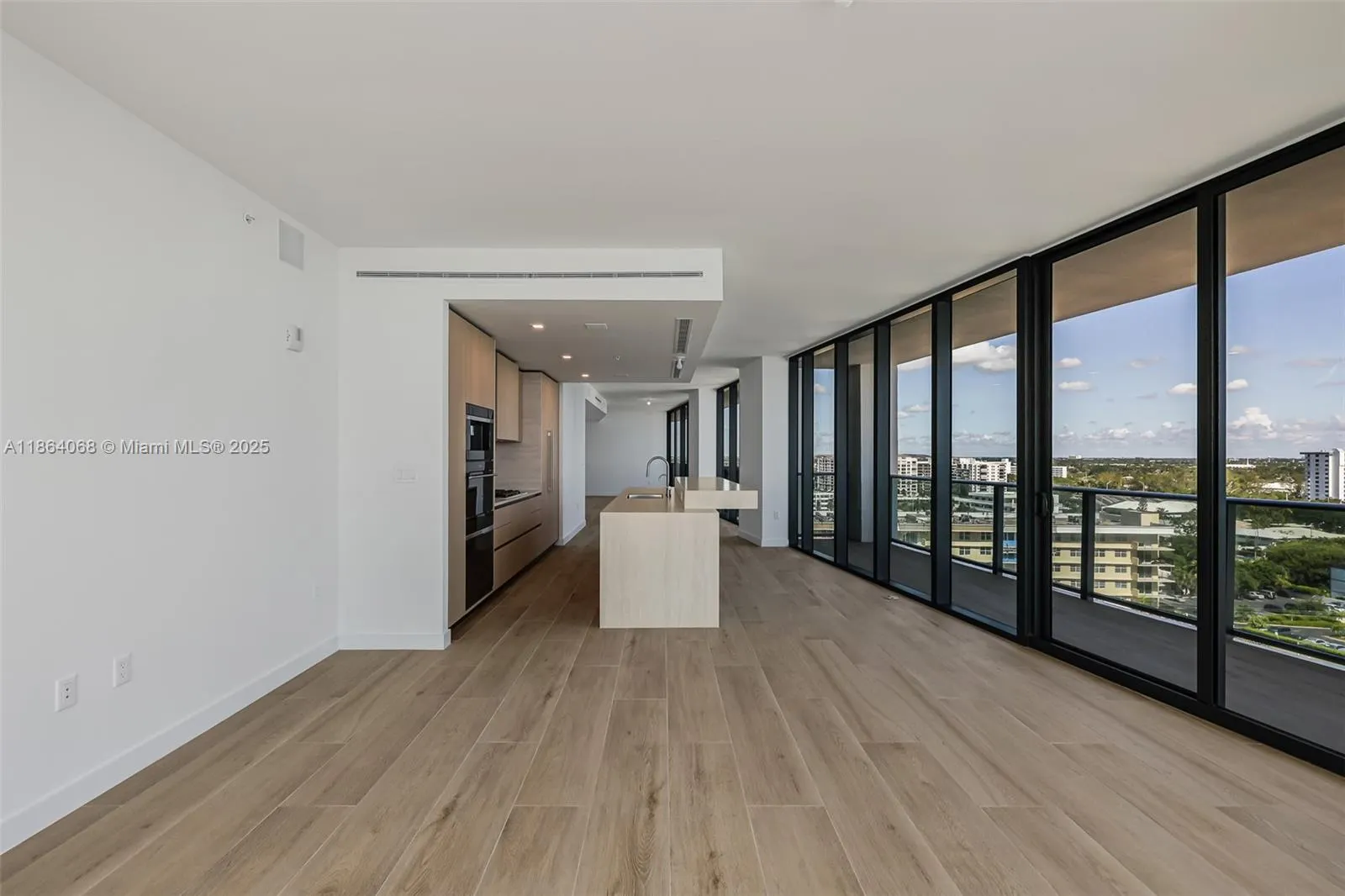 900 N Ocean Blvd, #1106