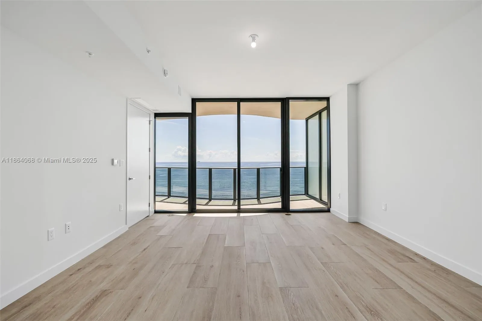 900 N Ocean Blvd, #1106