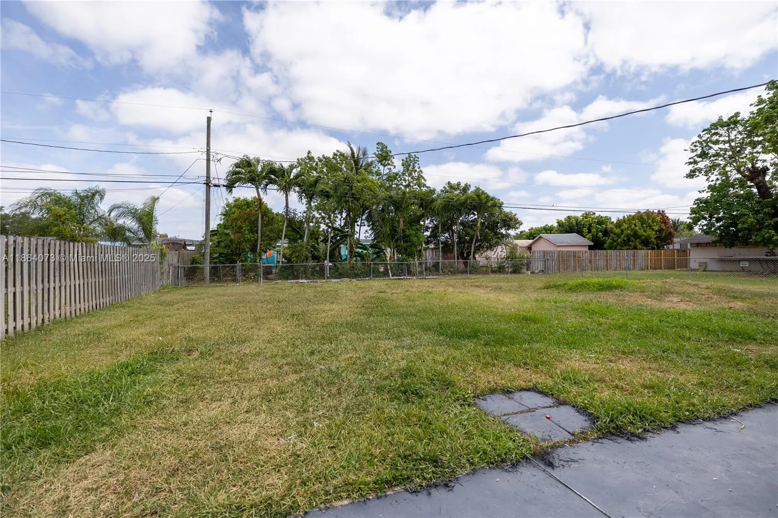 1625 NW 9th Ct