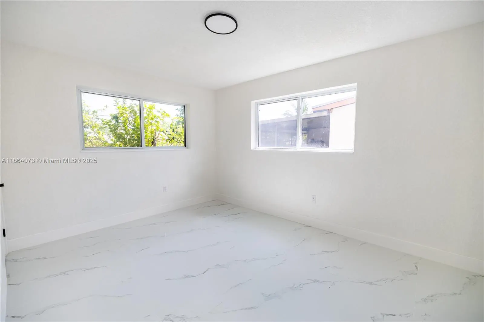 1625 NW 9th Ct