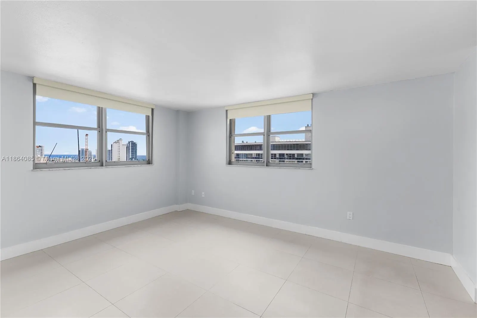 6900 Bay Dr, #11E