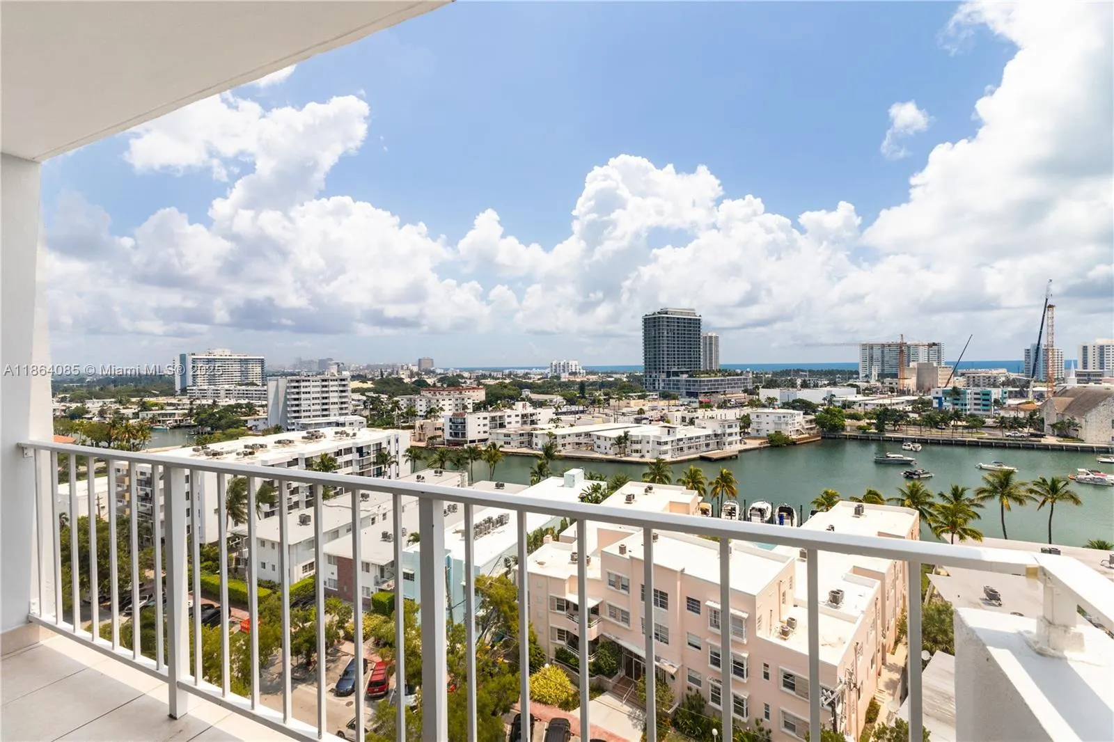 6900 Bay Dr, #11E
