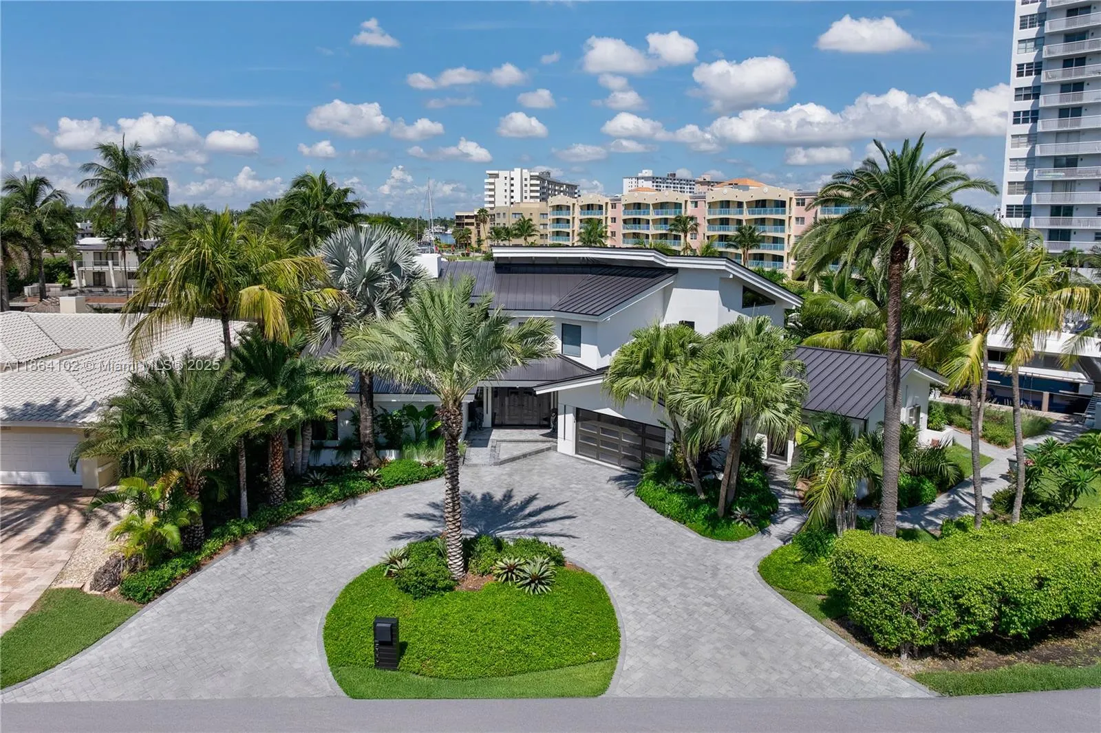 500 Palm Dr