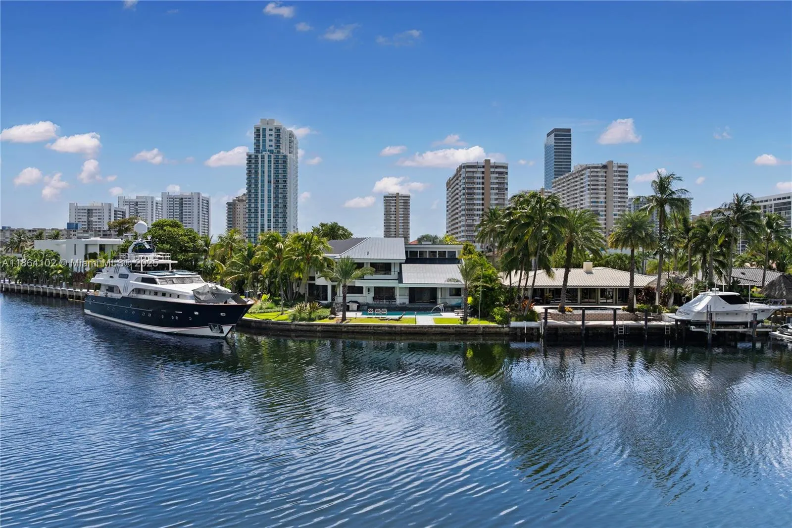 500 Palm Dr