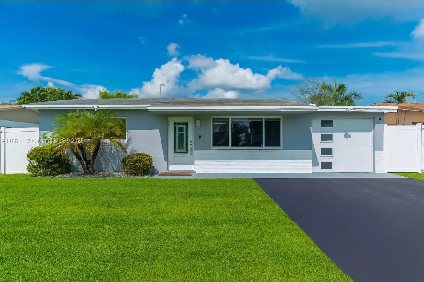5209 SW 95th Ave