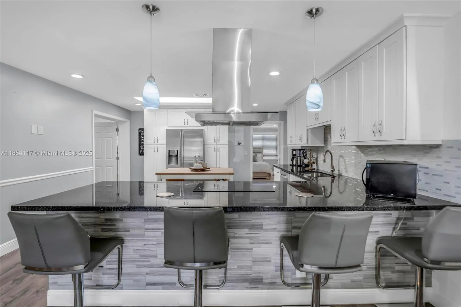 5209 SW 95th Ave