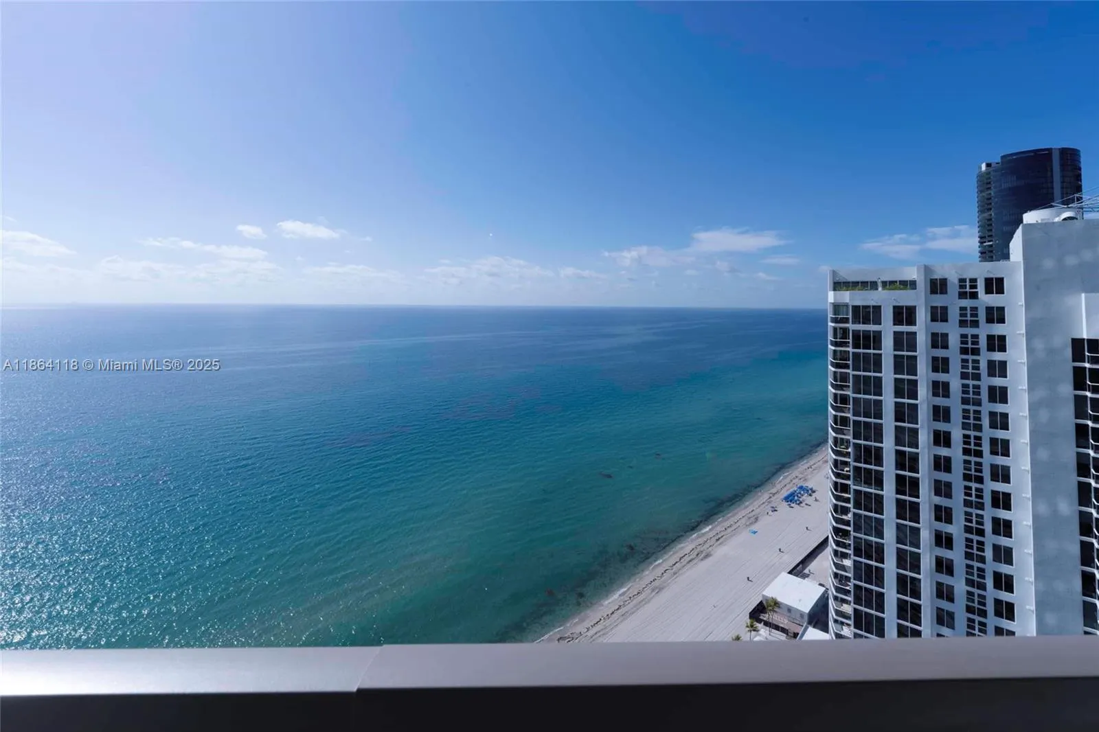 18975 Collins Ave, #3004