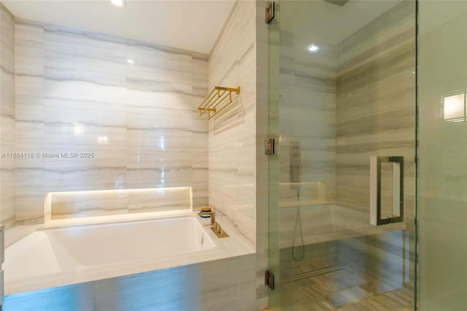 18975 Collins Ave, #3004