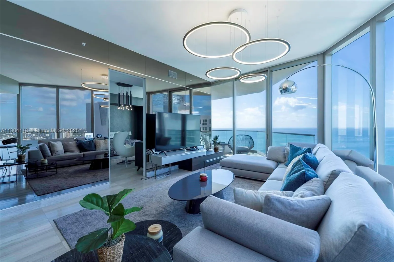 18975 Collins Ave, #3004
