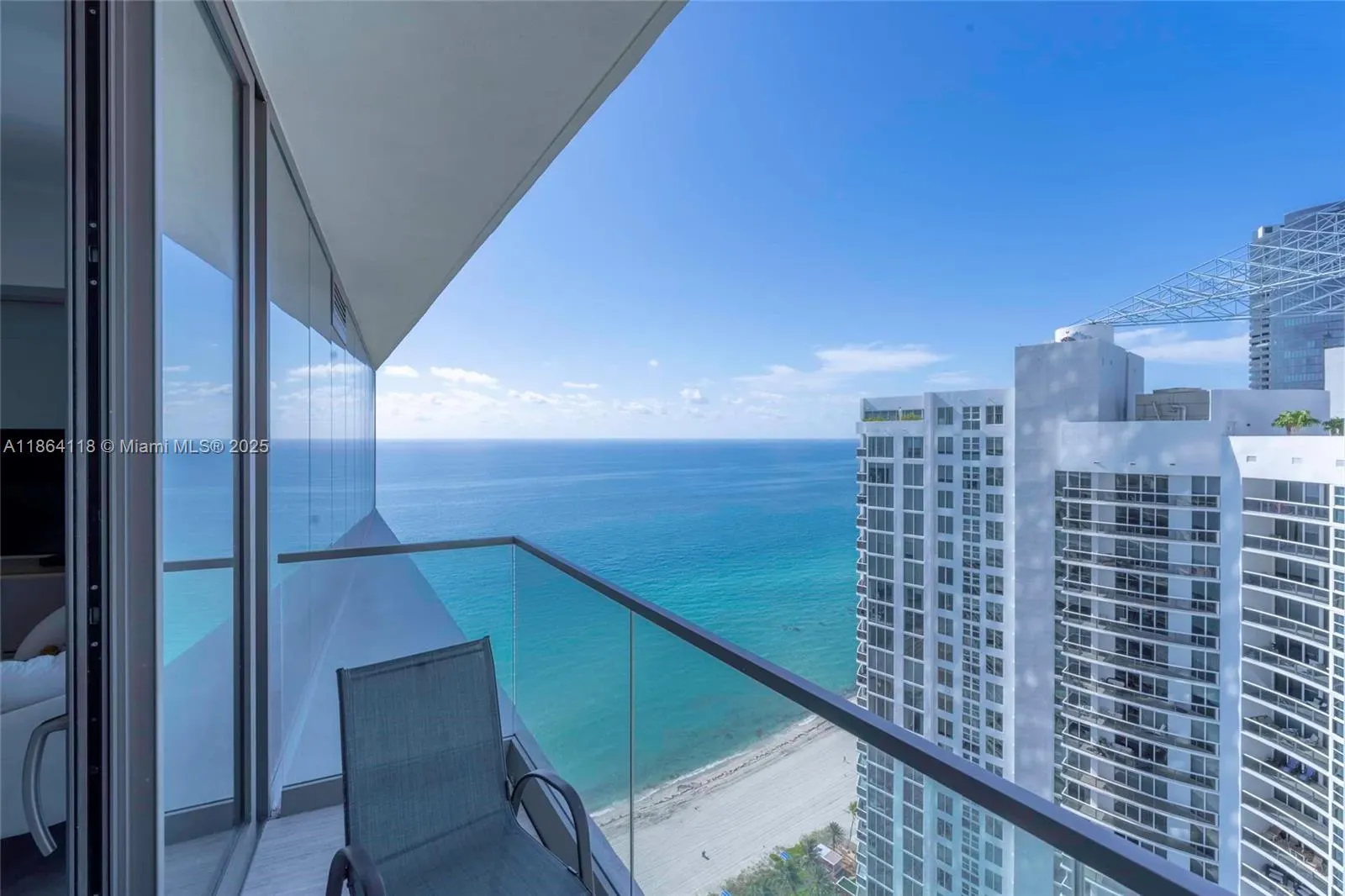 18975 Collins Ave, #3004