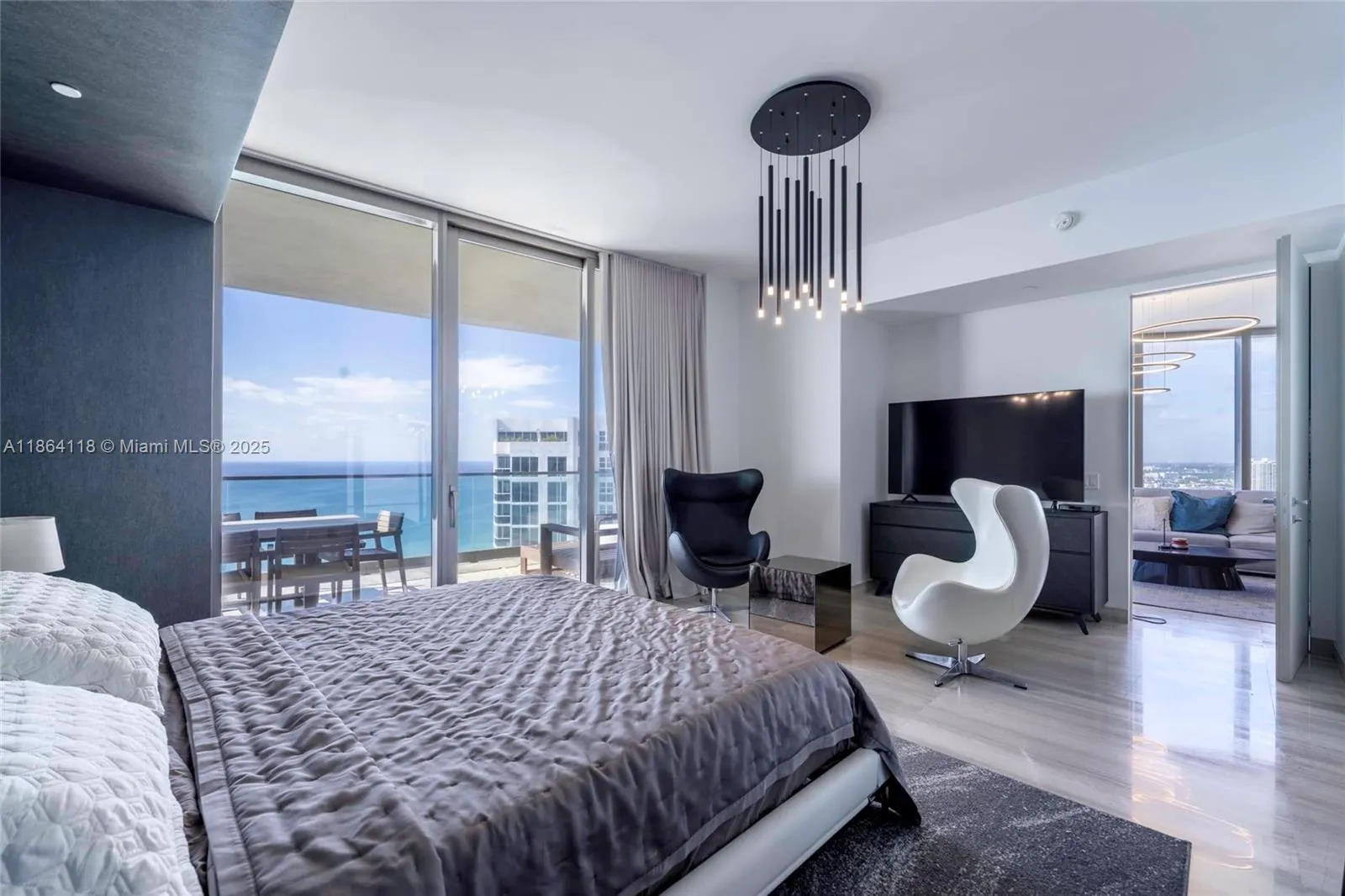 18975 Collins Ave, #3004