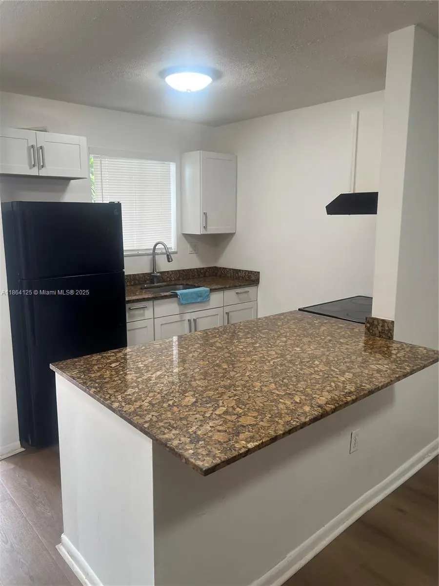 6080 Forest Hill Blvd, #107