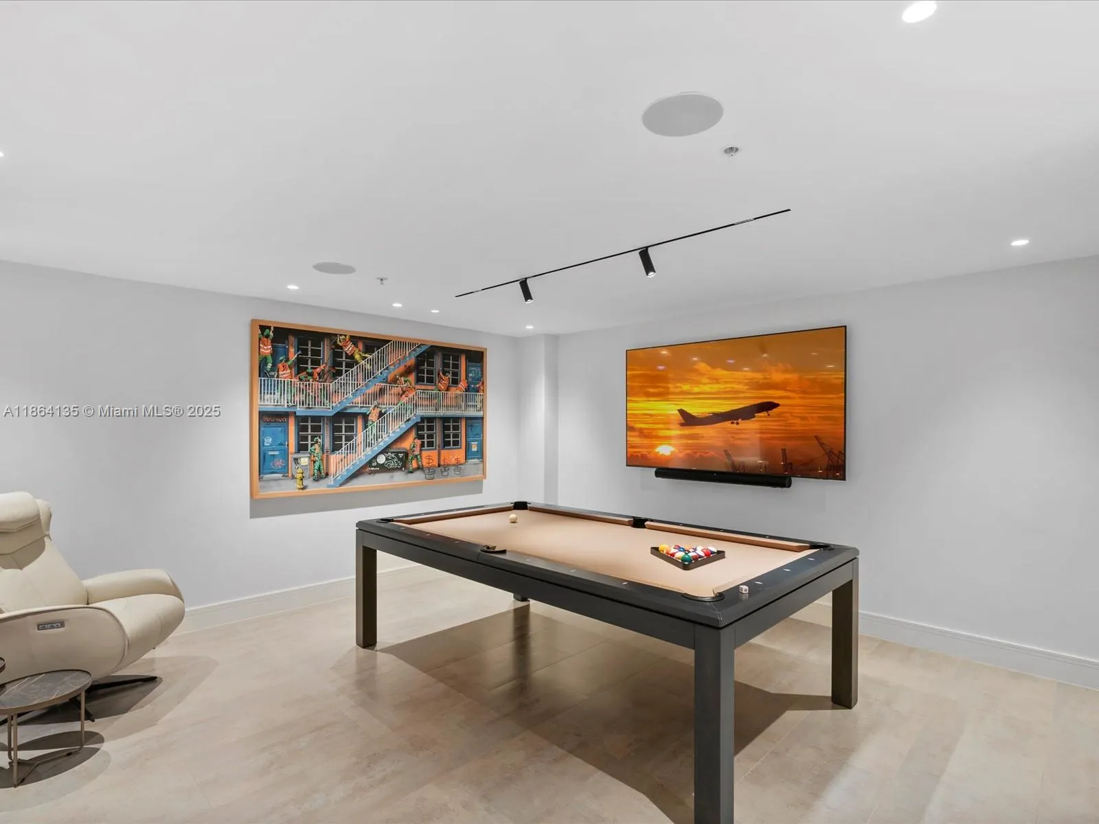 3501 N Ocean Dr, #V5