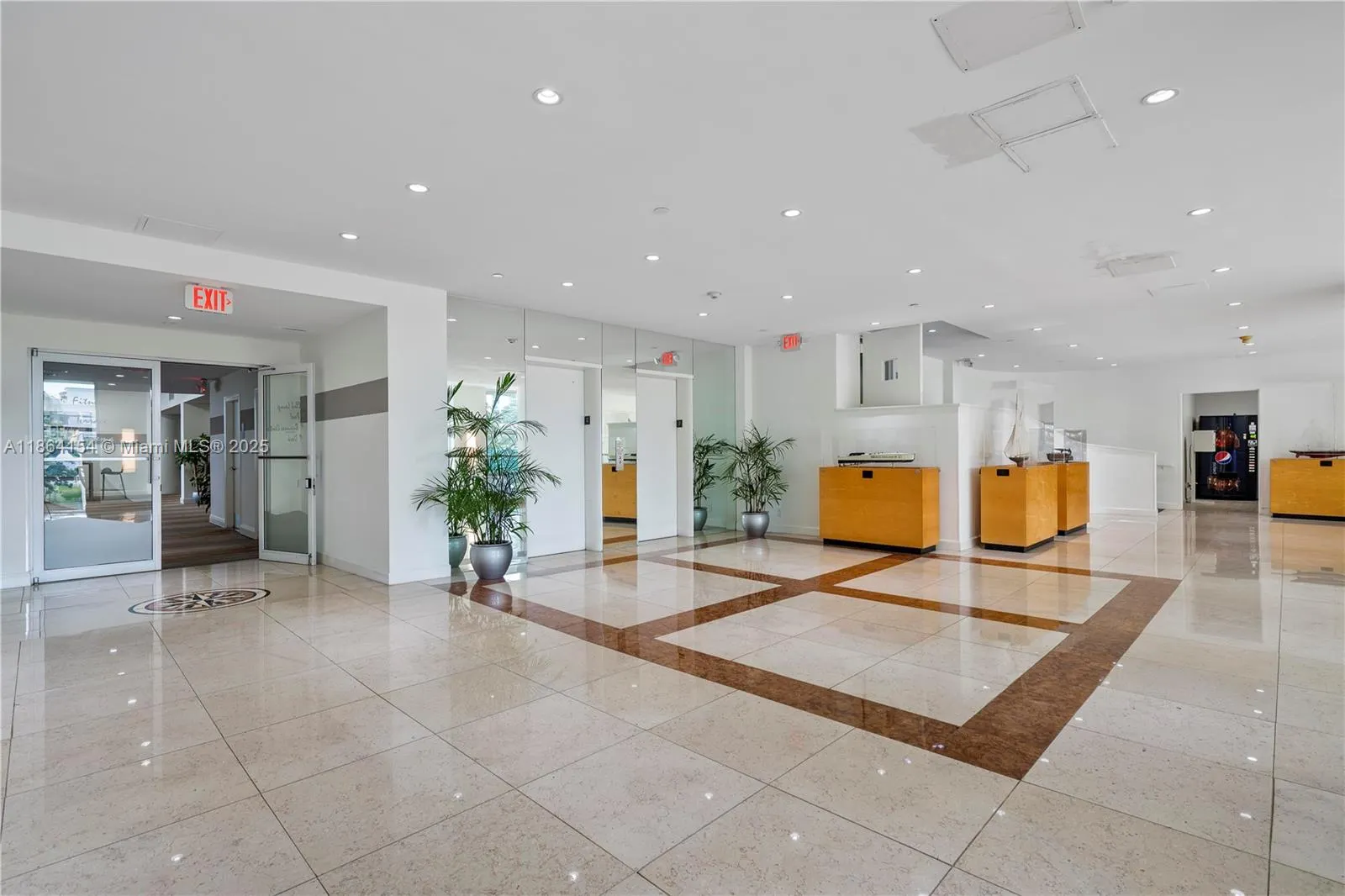 10350 W Bay Harbor Dr, #6H