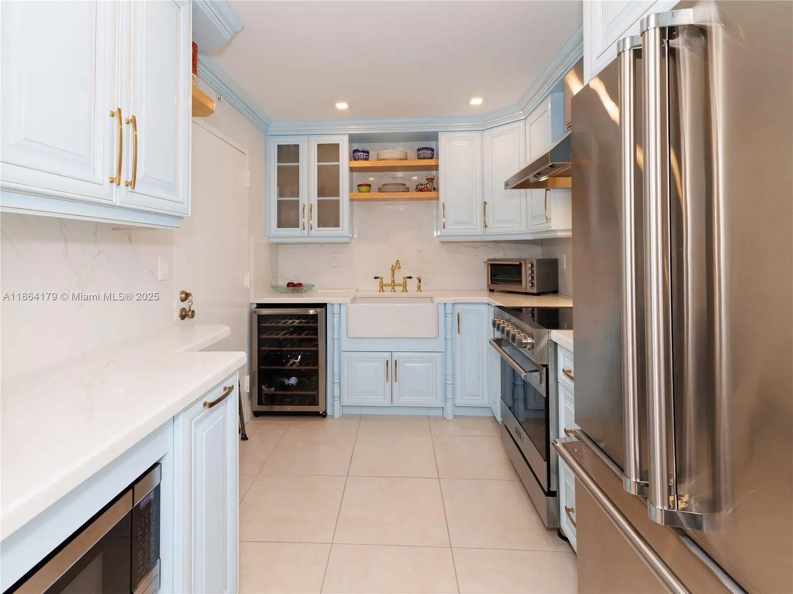 625 Biltmore Way, #203